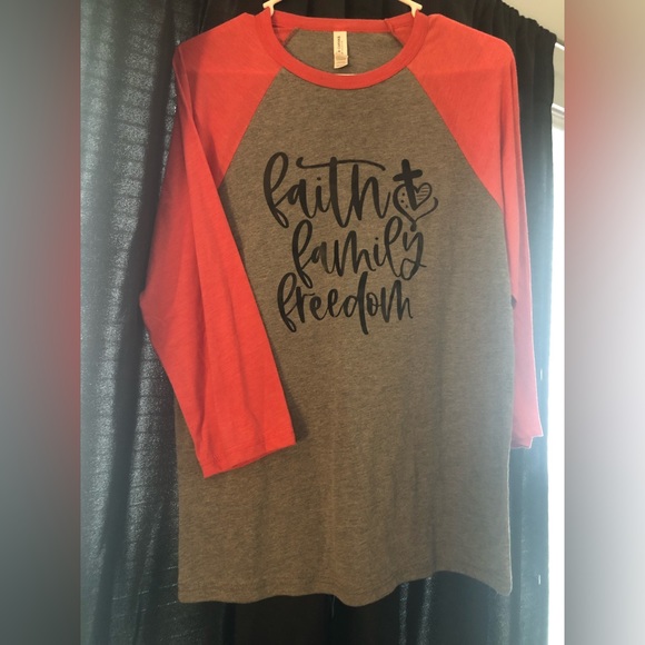 Three quarter length shirt - Picture 3 of 3